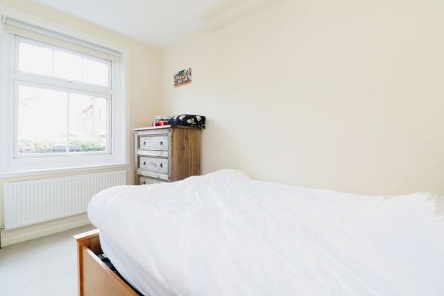 Flat for sale in Petersfield Road, Midhurst, West Sussex