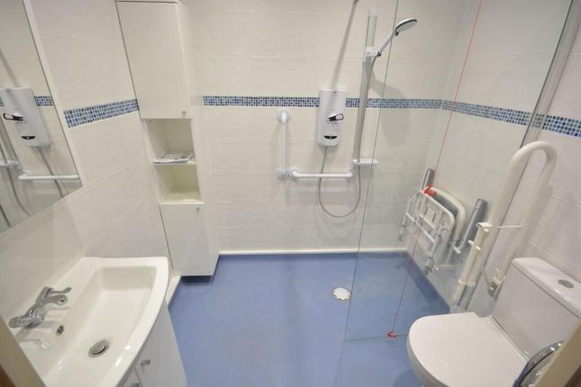 Flat 20, Homecorf House, 22, Wentworth Drive, Broadstone photo 5