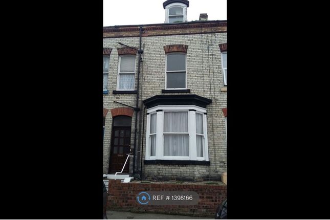 1 bed flat to rent in Barwick Street, Scarborough YO12