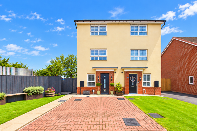 25, Mustang Close, Preston photo 3