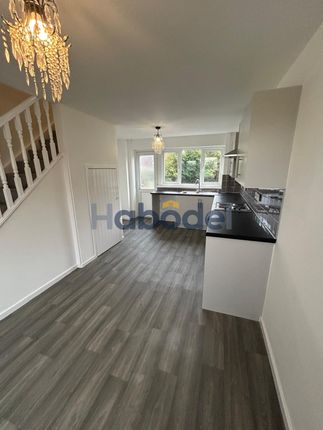 6 Carroll Walk, Biddick, South shields photo 5
