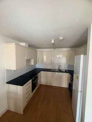 Flat 17, Nayland Court, Romford photo 2