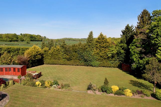 5 Aston House photo 2