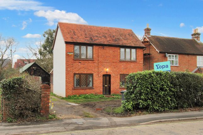 Thumbnail Cottage for sale in The Burrows, Franklin Avenue, Tadley
