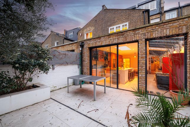 Thumbnail Terraced house for sale in Sedlescombe Road, Fulham