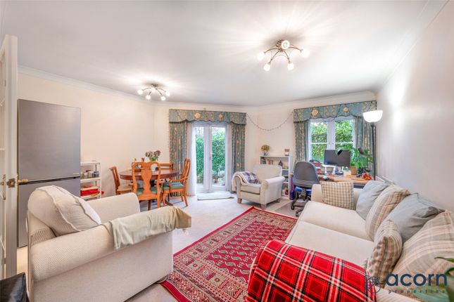 3, Bartholomew Court, Edgware photo 2