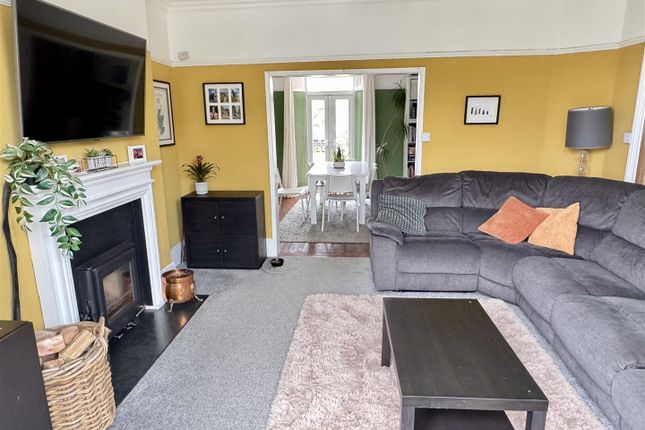 76, Alexandra Road, St. Austell photo 2