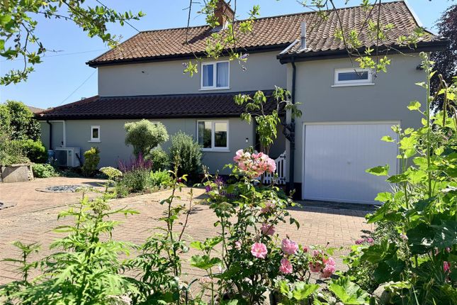 4-bed house on 6, Stone Lane, Hingham, £480,000