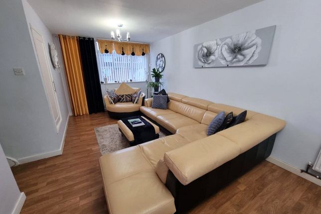 15, Tresillian Road, Coventry photo 4