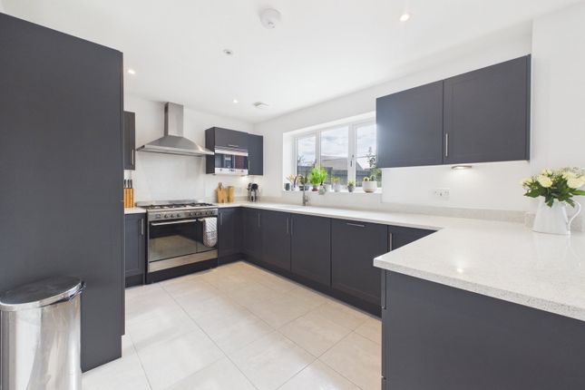 1, Wagtail Close, Calne photo 3