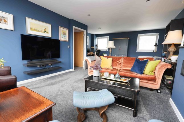 2 Hallam Court, Hallam Road, Clevedon photo 5