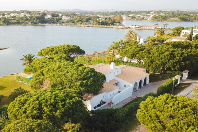 Villa for sale in Quinta Do Lago, Almancil, Loulé