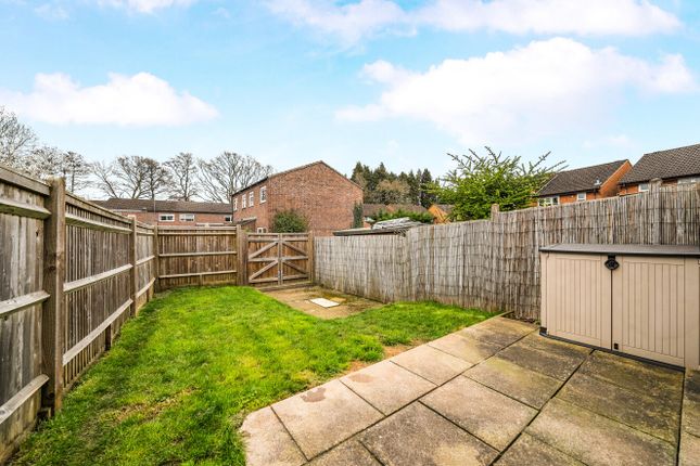 50, Martins Wood, Godalming photo 4