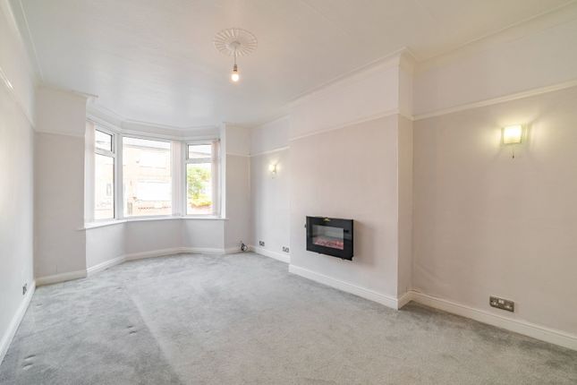 10, Garfield Avenue, Manchester photo 2