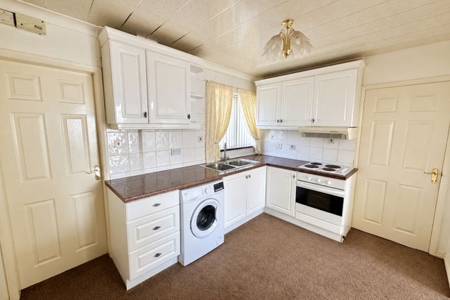 50, Bruce Glazier Terrace, Durham photo 3