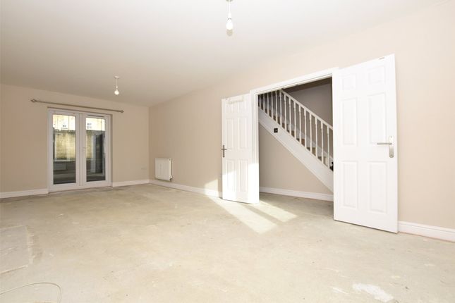 12, Middlewood Close, Somerset photo 2
