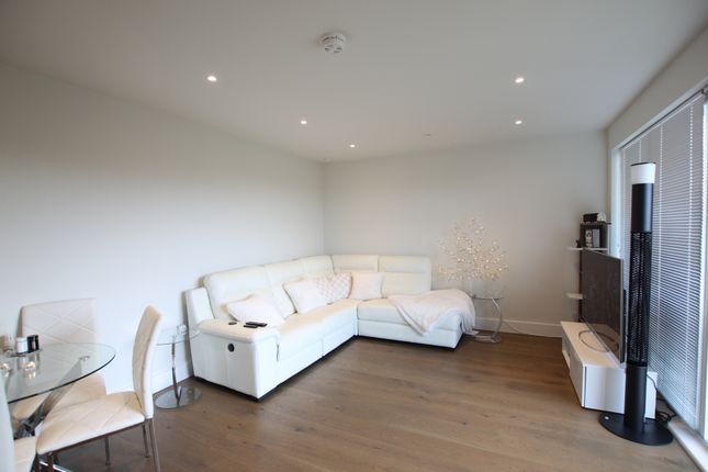 Thumbnail Flat to rent in Cottam House, Park Road, Kidbrooke