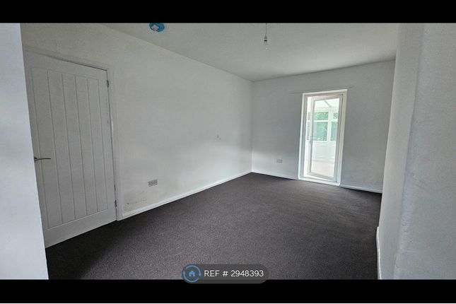The Avenue, Sheriff Hill, Gateshead photo 3