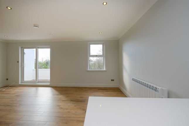 6, Stoneleigh Court, Bath photo 2
