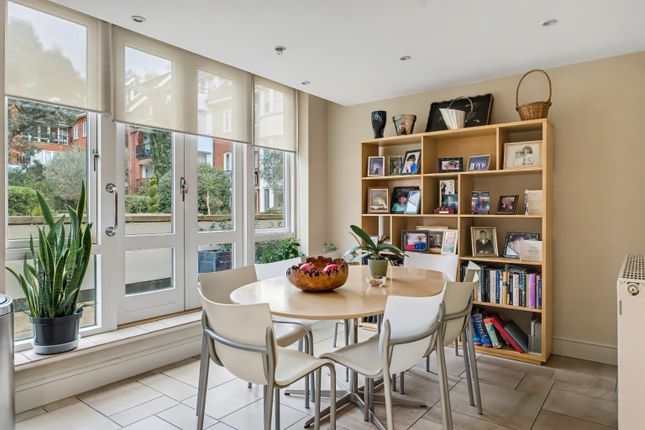 Apartment 119, Westfield, Hampstead photo 4