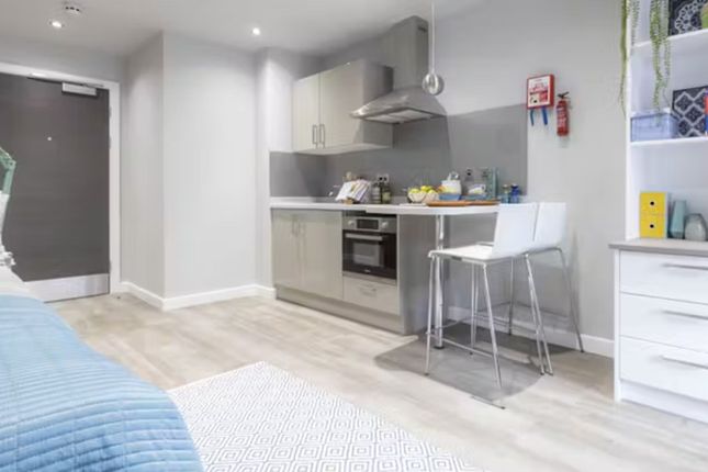 Thumbnail Flat to rent in 9 De Montfort Mews, Leicester