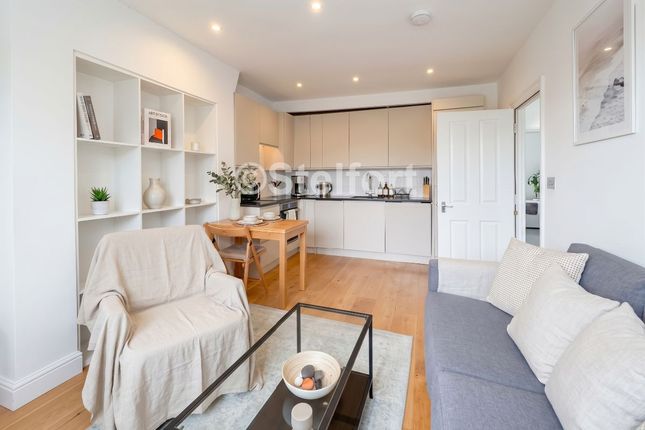 36C Montpelier Grove, London photo 2