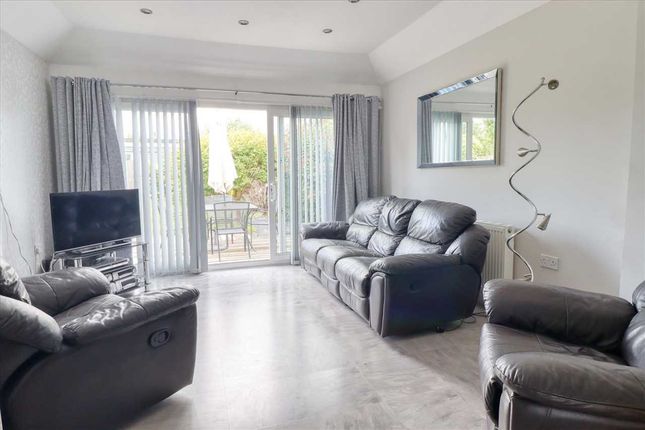 9, Bournemouth Road, Holland on Sea photo 2