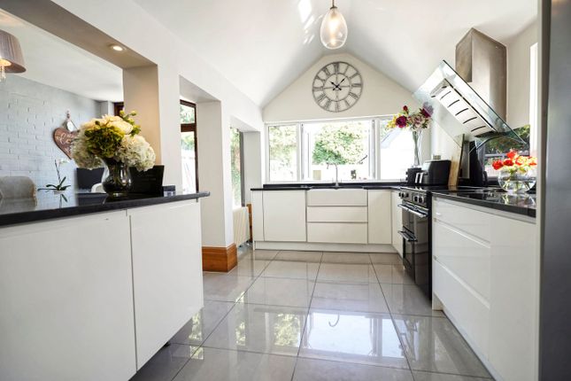 13, New Road, Harlow photo 4