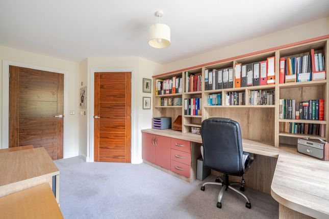 5 Pincombe Court Buckingham Close, Exmouth Devon, Devon photo 3