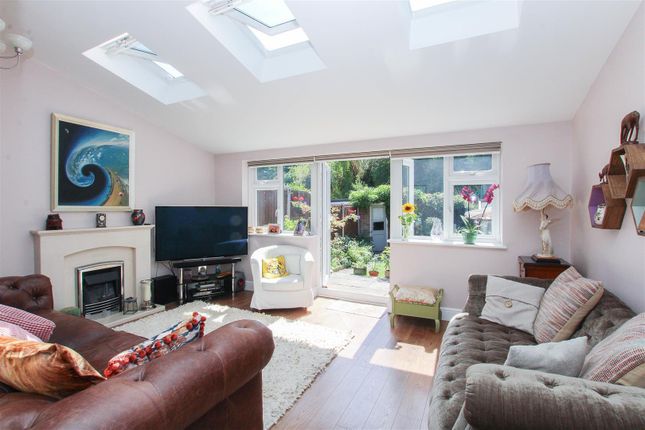 30., Wingrave Crescent, Brentwood photo 4