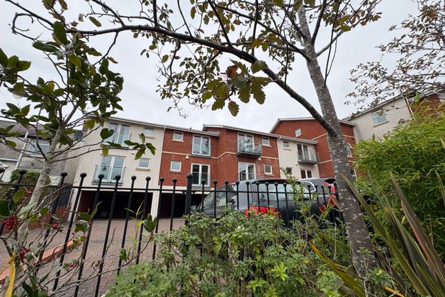 1-bed flat on Clive Road, Cardiff, £119,000
