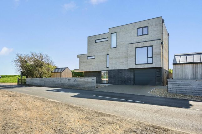 Beach End - Tn354Eh (29).Jpg