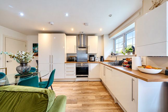 Ash Way, Woodford Green photo 3