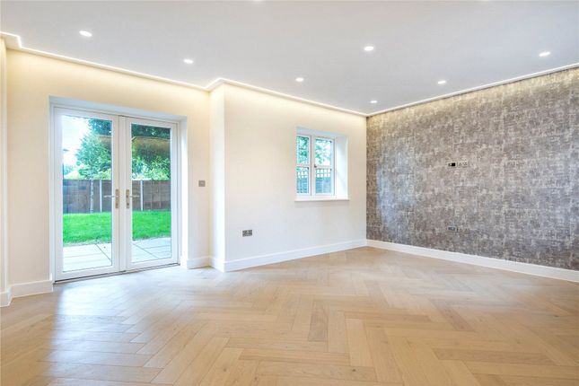 Rosemary Cottage, 43B, Simplemarsh Road, Surrey photo 3