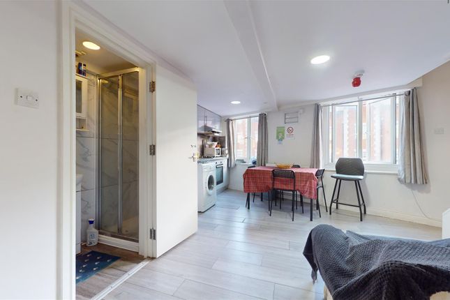 Room 1, 1018, Harrow Road, Kensal Green photo 4