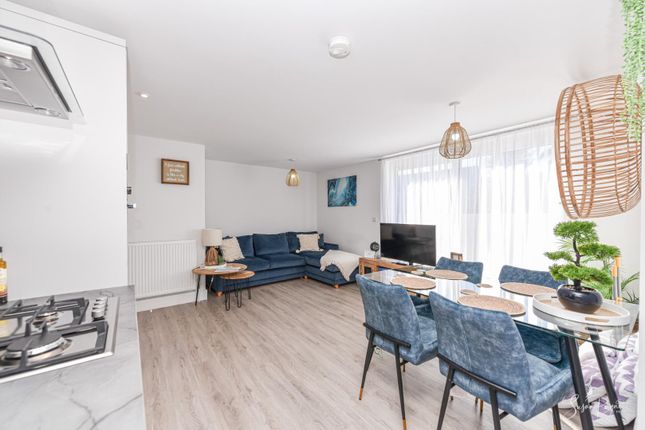 Flat for sale in No 1, Bayhouse Apartments, Shanklin, Isle Of Wight