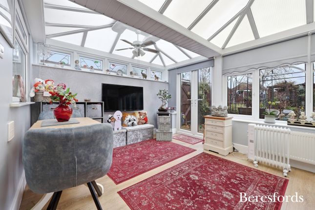 112, Cranham Gardens, Essex photo 3
