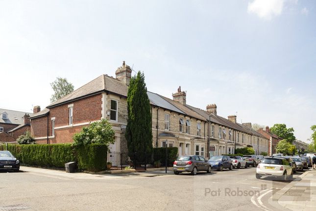 Terraced house for sale in Holly Avenue, Jesmond, Newcastle Upon Tyne, Tyne And Wear