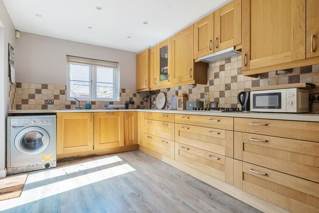 3 MEAD LANE, Witney, Witney photo 2