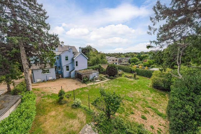 The Grey House, Copthill Lane, Kingswood photo 4