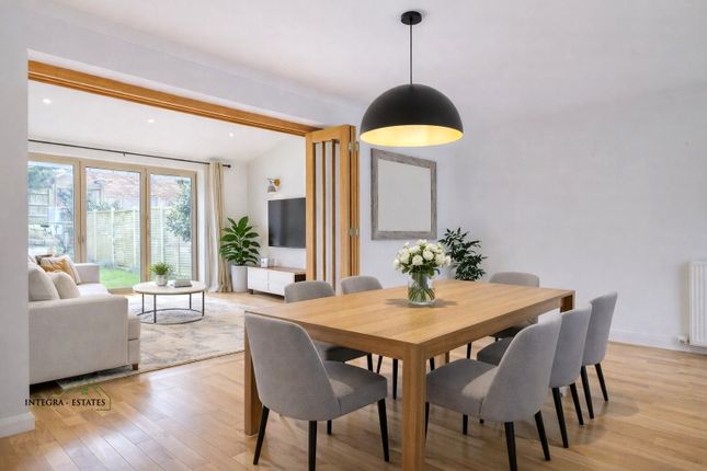 16 Batchelors, Tunbridge Wells photo 2