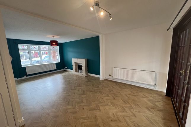 123, Carrington Road, Chorley photo 3