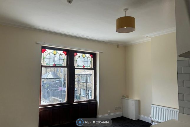 A Cragg Terrace, Bradford photo 2