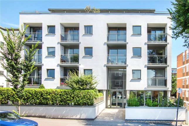 Flat for sale in Palmeira Avenue, Hove, East Sussex