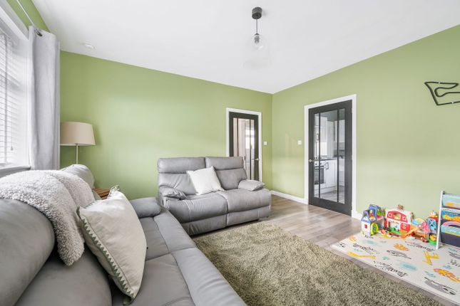 109, Jennie Rennies Road, Dunfermline photo 2