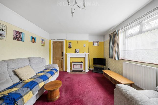 5, Robin Hood Lane, London photo 2