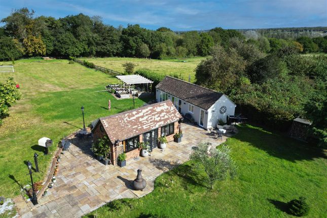 'Blackmore Mill House', Hay Green Lane, Brentwood photo 4