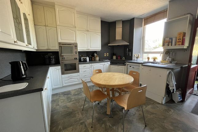 8A, Balvenie Street, Dufftown photo 4