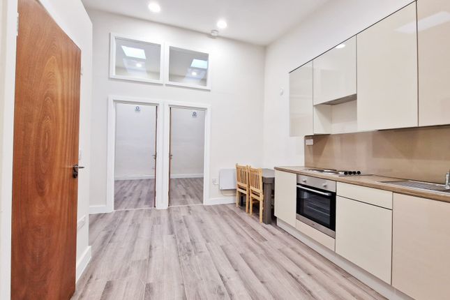 313B , Baker Street, Enfield photo 3
