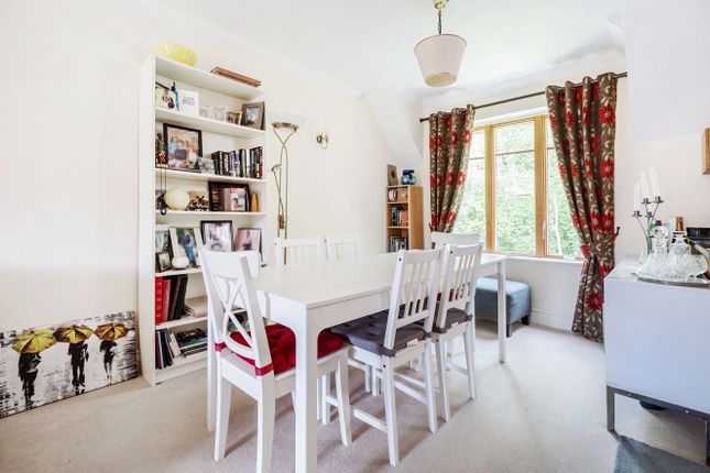7 Dunwood Court,, Salisbury Road, Romsey photo 3